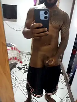 Snapshot of blackmamba3887 chatting on 11.19.25 blackmamba3887 online show from 11.19.25