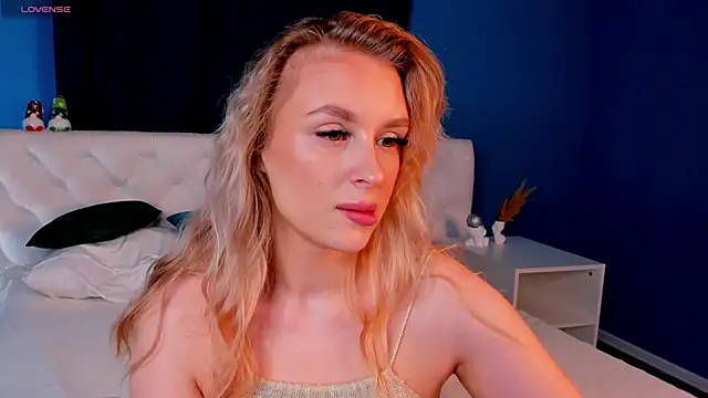 KiraRuiz online show from 02.24.26