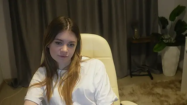 AngelesBenitz online show from 11.19.25