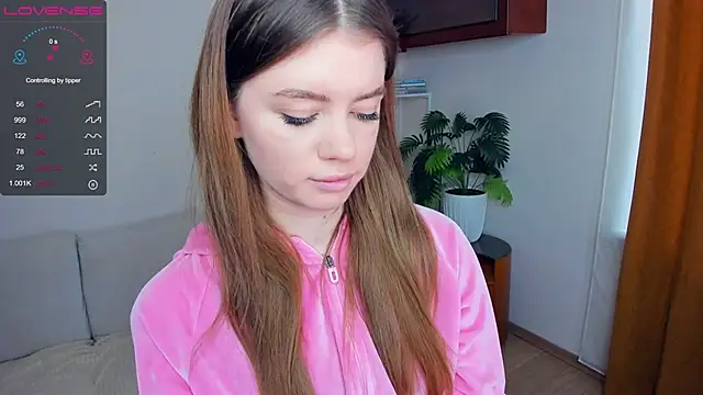 Snapshot of AngelesBenitz chatting on 02.01.26 AngelesBenitz online show from 02.01.26