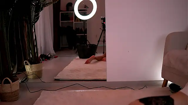 LuvCaprice online show from 03.18.26