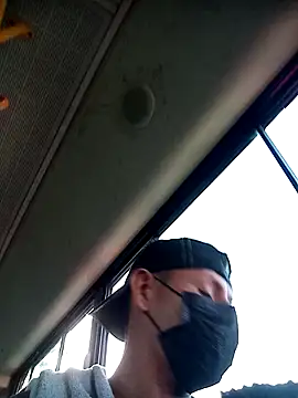 Snapshot of juunioreest chatting on 11.27.25 juunioreest online show from 11.27.25