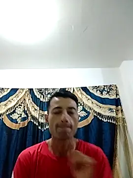 Snapshot of noah77_ chatting on 11.19.25 noah77 online show from 11.19.25