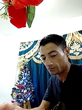 Snapshot of noah77_ chatting on 11.29.25 noah77 online show from 11.29.25