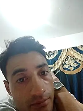 Snapshot of noah77_ chatting on 11.30.25 noah77 online show from 11.30.25