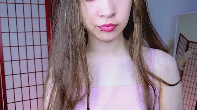 SilentLily online show from 12.19.25