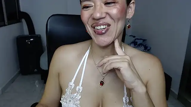 Snapshot of Annie_Cervantez chatting on 07.03.26 Annie Cervantez online show from 07.03.26