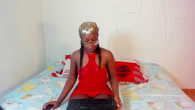 Snapshot of demonychloe chatting on 05.15.26 demonychloe online show from 05.15.26