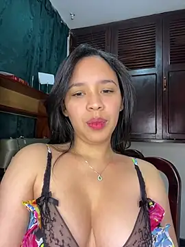 Esmerald 1111 online show from 02.04.26