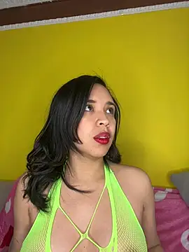 Esmerald 1111 online show from 02.25.26