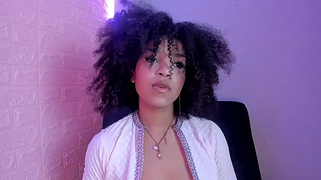 Snapshot of Serena_Fey chatting on 12.16.25 Serena Fey online show from 12.16.25