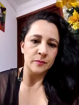 Snapshot of Sex_Annie chatting on 12.17.25 Sex Annie online show from 12.17.25