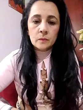 Snapshot of Sex_Annie chatting on 12.21.25 Sex Annie online show from 12.21.25