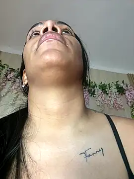 Snapshot of ArielleMillerr- chatting on 01.05.26 ArielleMillerr- online show from 01.05.26