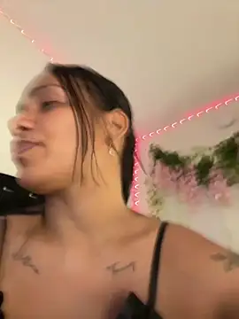 ArielleMillerr- online show from 04.09.26