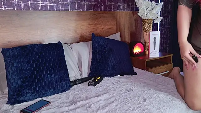 Snapshot of bella_mush chatting on 03.02.26 bella mush online show from 03.02.26