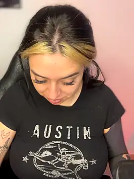 VeloraVyxen  online show from 11.28.25