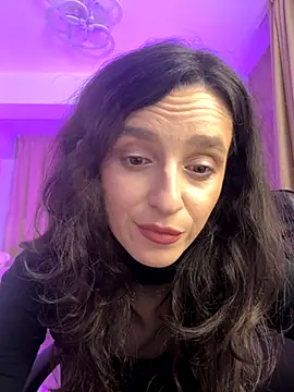 Snapshot of AnnaHarperX chatting on 10.01.25 AnnaHarperX online show from 10.01.25