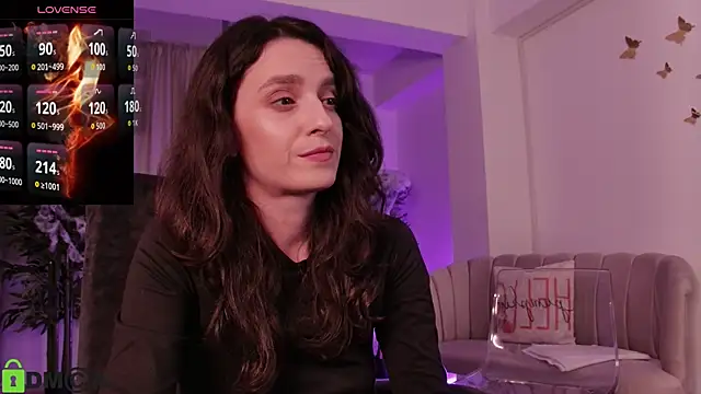 Snapshot of AnnaHarperX chatting on 10.30.25 AnnaHarperX online show from 10.30.25