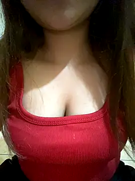 Snapshot of Sunset-yll chatting on 11.28.25 Sunset-yll online show from 11.28.25