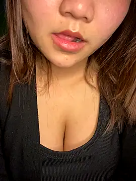 Snapshot of Sunset-yll chatting on 01.06.26 Sunset-yll online show from 01.06.26