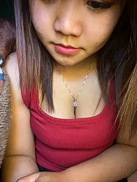 Snapshot of Sunset-yll chatting on 02.20.26 Sunset-yll online show from 02.20.26