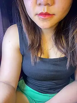 Snapshot of Sunset-yll chatting on 02.28.26 Sunset-yll online show from 02.28.26