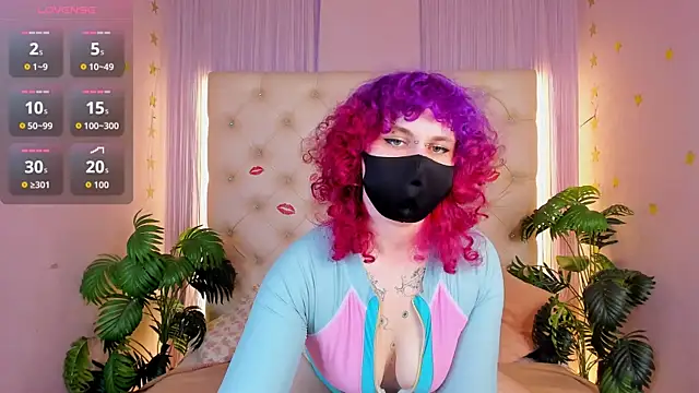 CharlotteRach online show from 11.22.25