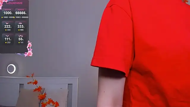 Snapshot of UmbraVelour chatting on 12.15.25 UmbraVelour online show from 12.15.25