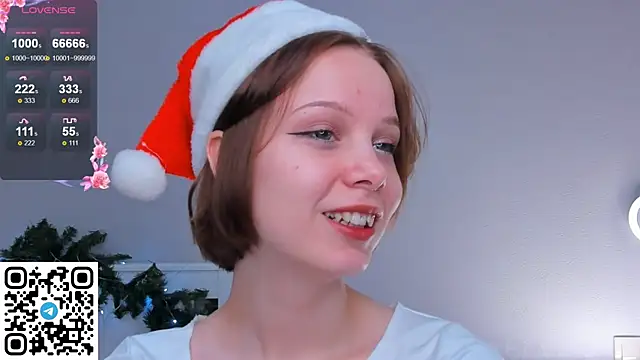 Snapshot of UmbraVelour chatting on 12.19.25 UmbraVelour online show from 12.19.25