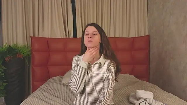 Snapshot of VelvetNyxen chatting on 01.09.26 VelvetNyxen online show from 01.09.26