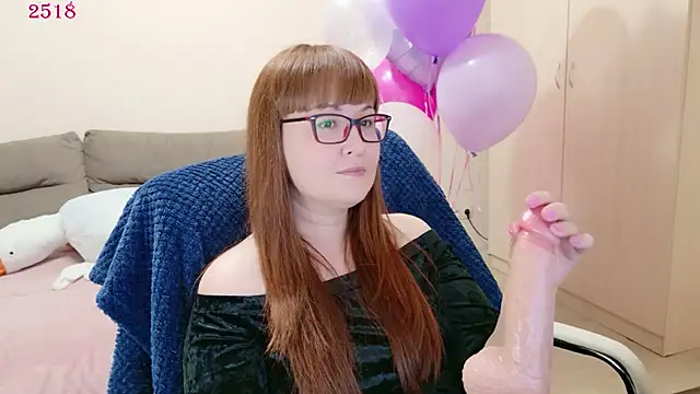 Snapshot of Foxy-lady chatting on 05.31.26 Foxy-lady online show from 05.31.26