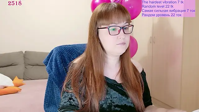 Snapshot of Foxy-lady chatting on 06.01.26 Foxy-lady online show from 06.01.26