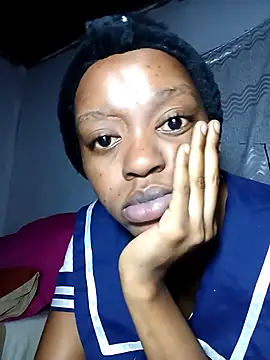 Snapshot of MNCANYANA chatting on 11.22.25 MNCANYANA online show from 11.22.25