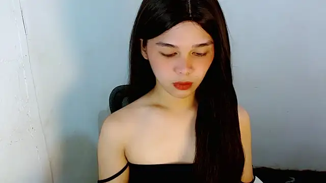 Snapshot of sluttyLeila chatting on 01.08.26 sluttyLeila online show from 01.08.26