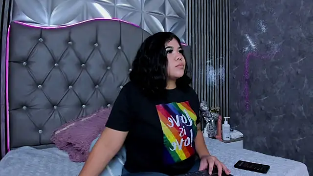 Snapshot of Amanda_Mooree chatting on 05.12.26 Amanda Mooree online show from 05.12.26