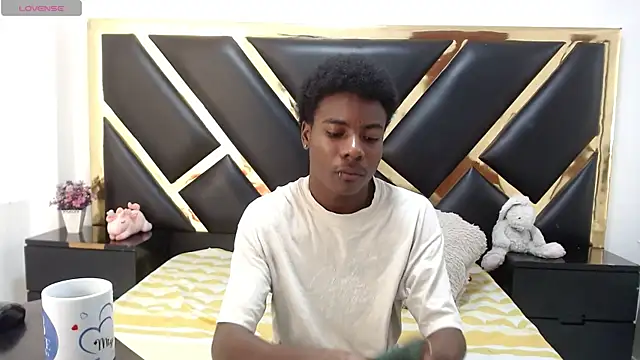 NoahJhonson69 online show from 05.15.26