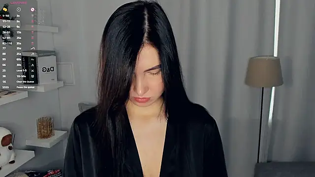 Snapshot of FeliciaKogen chatting on 02.24.26 FeliciaKogen online show from 02.24.26