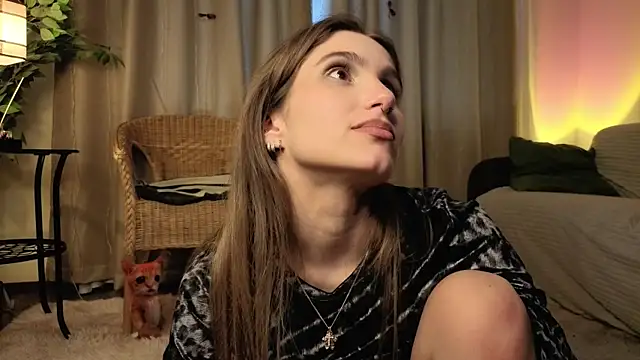 Snapshot of RozanneJordan chatting on 05.27.26 RozanneJordan online show from 05.27.26