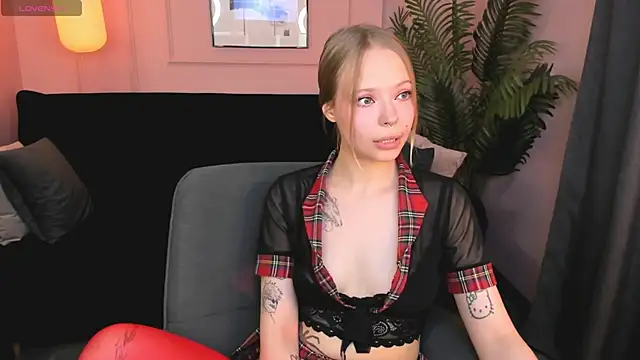 lucy loy online show from 05.17.26