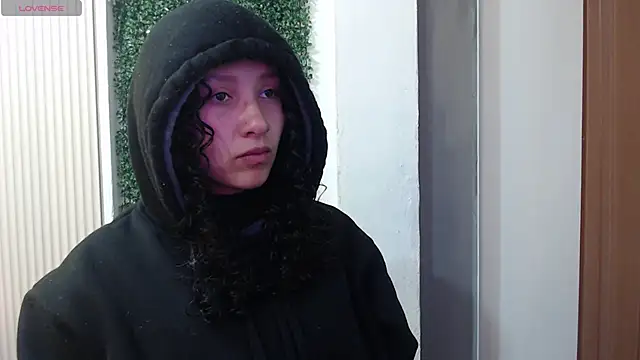 pettymoon1 online show from 12.14.25