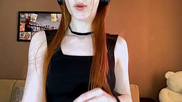 Snapshot of MichelinaCropleys chatting on 11.28.25 MichelinaCropleys online show from 11.28.25