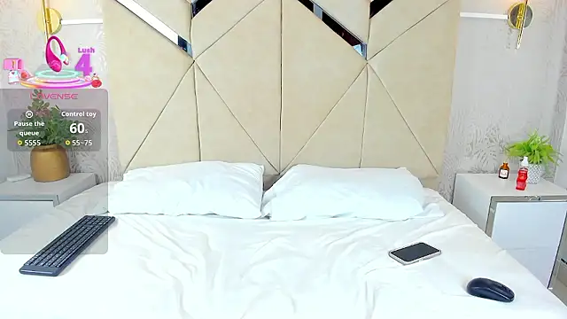 NathalieRoss1 online show from 01.06.26