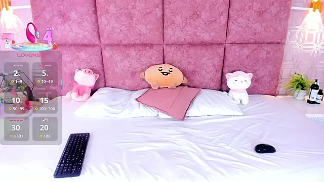 NathalieRoss1 online show from 04.18.26