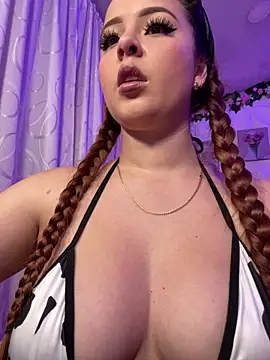 Snapshot of April_Beckett02 chatting on 02.11.26 April Beckett02 online show from 02.11.26