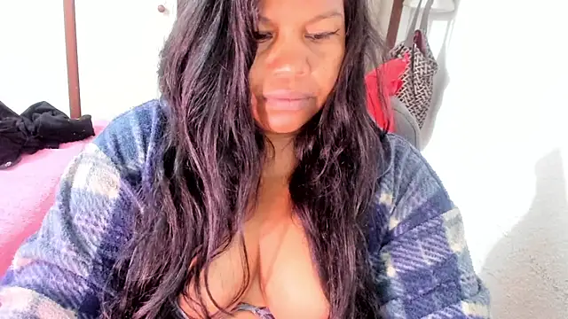 ebonycamelia online show from 11.23.25