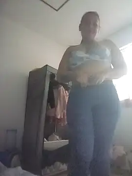 mamacalientica online show from 11.20.25