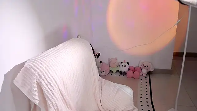 XIAOFENG-2025 online show from 03.31.26