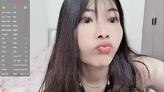 Snapshot of Ava-Baby chatting on 12.20.25 Ava-Baby online show from 12.20.25