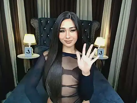 Snapshot of Iris_Hilton chatting on 01.08.26 Iris Hilton online show from 01.08.26